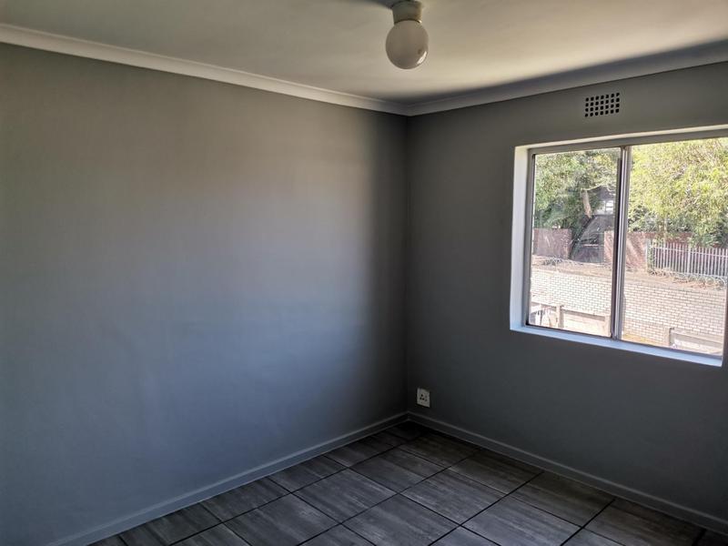 To Let 2 Bedroom Property for Rent in Paarl Western Cape